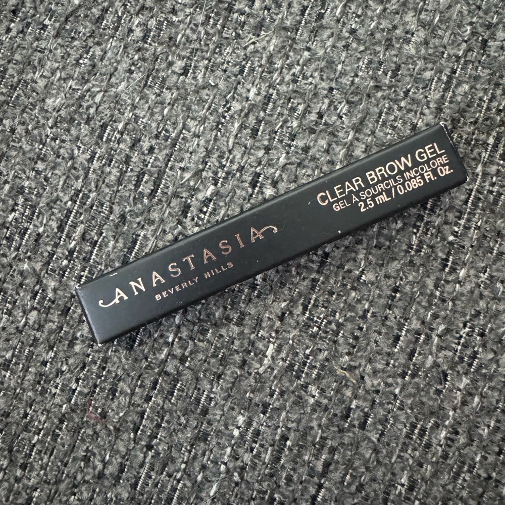 Anastasia Beverly Hills Brow Gel in Black Packaging